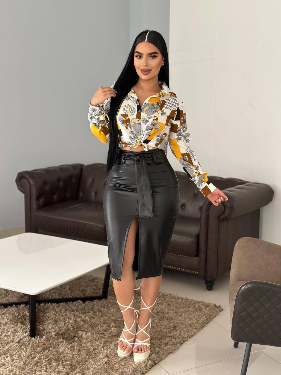 CONJUNTO FALDA Y CHALIS AFRODITA SE LA DIOSA DE LA BELLEZA