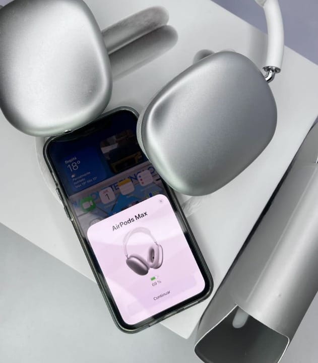 AIRPODS MAX 1.1® HASTA 20 HORAS DE RENDIMIENTO CONTINUO