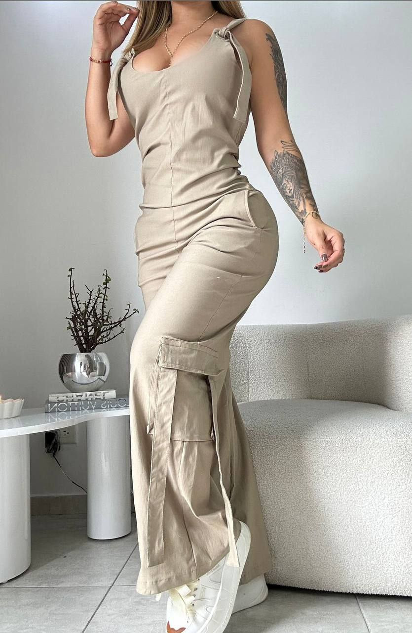 Enterizo Manizales ASK: Estilo Versátil y Funcional para Tu Guardarropa